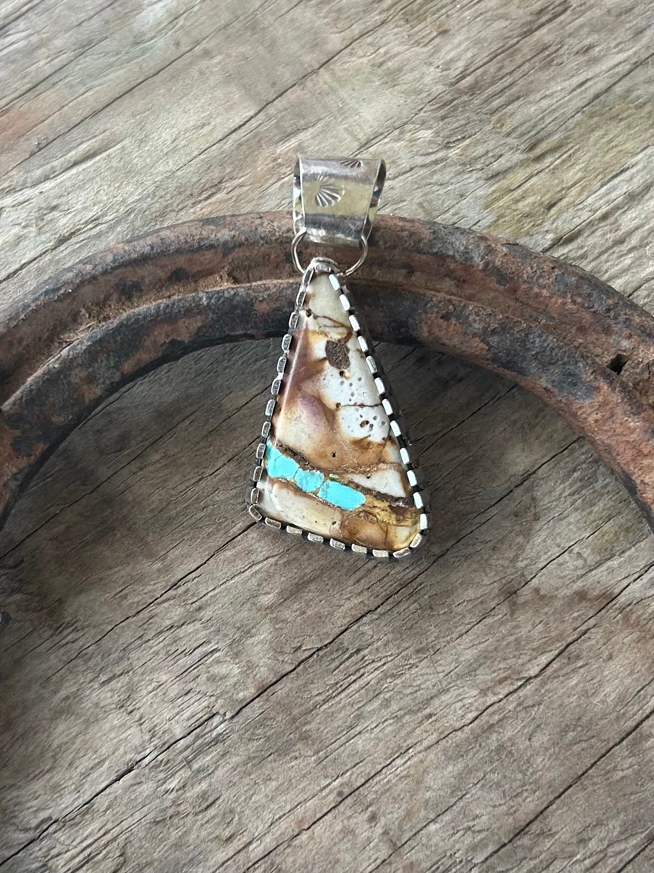 Royston Ribbon Pendant