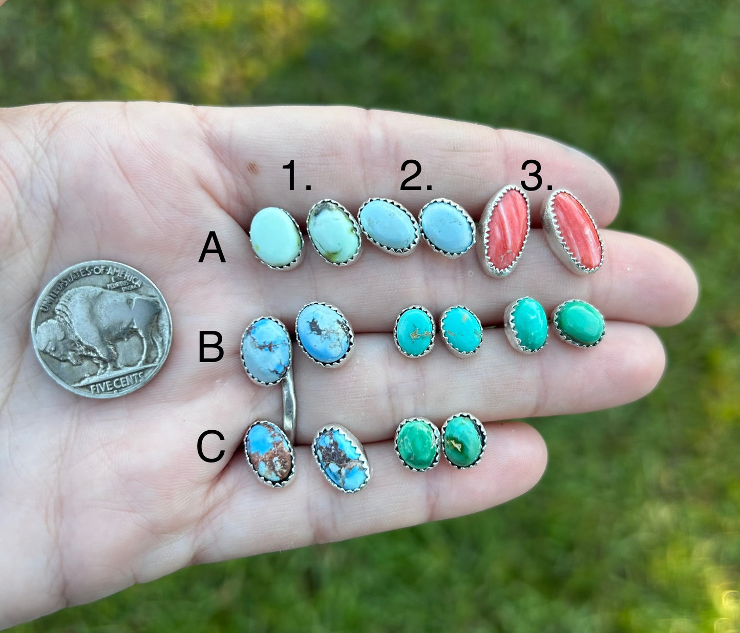 Small everyday studs