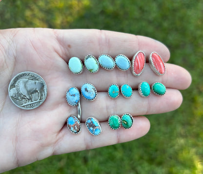 Small everyday studs